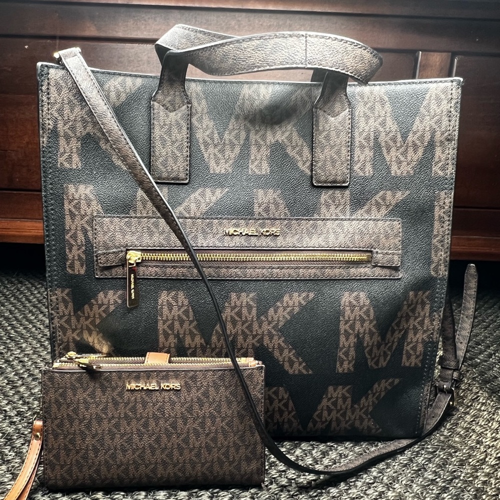 Brown/black Michael Kors large tote bag